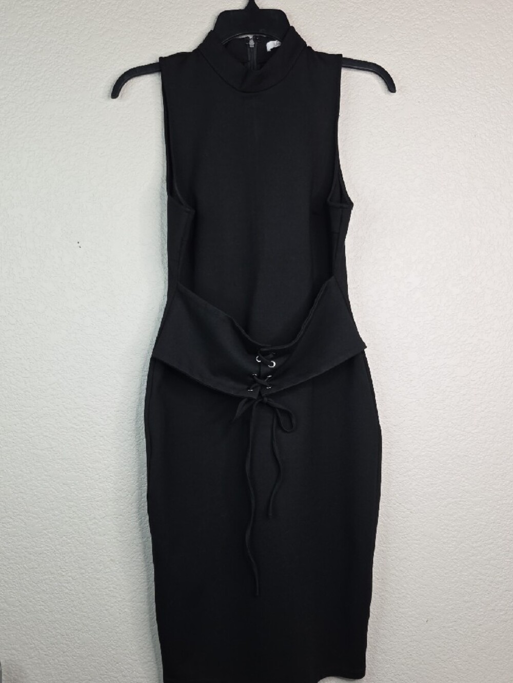 Soprano Black Sleeveless Lace-Up Waist Midi Dress